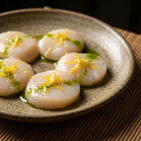 Sashimi de Vieira com Yuzu (6 fatias), Kaiseki Aoi