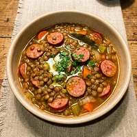 Sopa de Lentilha com Linguiça, Panela de Ferro