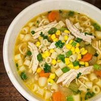 Sopa de Macarrão com Frango, Caldeirão da Vovó