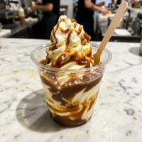 Sundae de Caramelo Salgado, Casquinha & Companhia