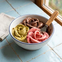 Taça de Três Sabores na Espátula, Gelateria Pietra Fredda