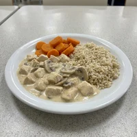 Strogonoff de Frango com Iogurte, Marmita Leve