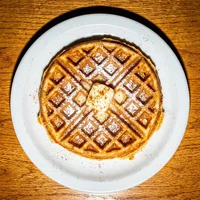 Waffle com Manteiga e Açúcar, Bule & Bolinho