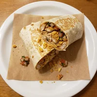 Wrap de Frango com Farofa, Assados da Vovó Nair