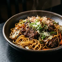 Yakisoba de Rabada Desfiada, Casa do Fogo Longo