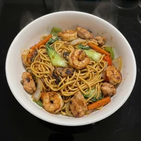 Yakisoba Cantonês, Dragão Dourado